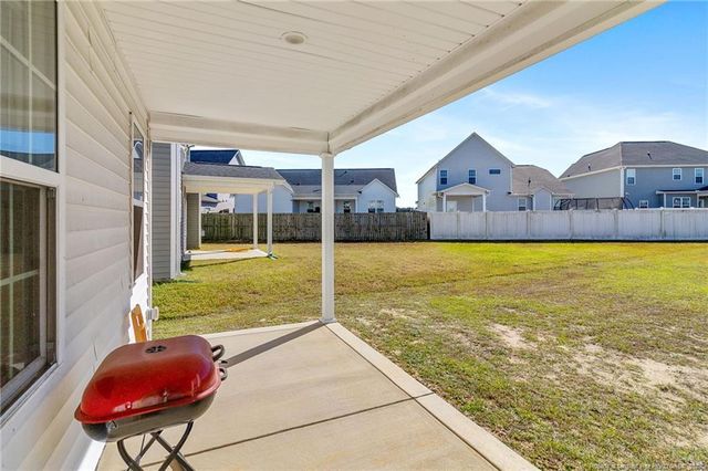 1664 Seattle Slew Lane, Hope Mills, NC 28348