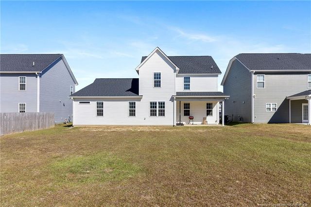 1664 Seattle Slew Lane, Hope Mills, NC 28348