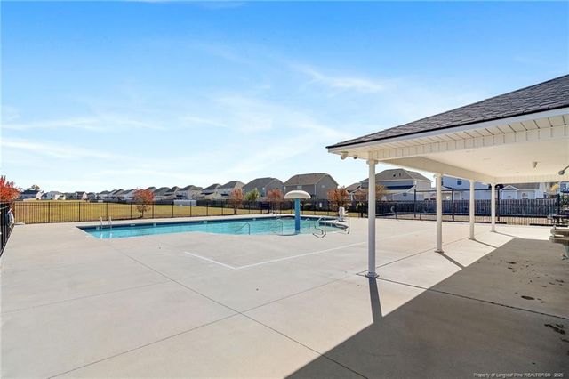 1664 Seattle Slew Lane, Hope Mills, NC 28348