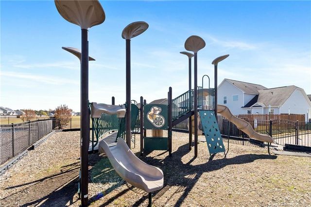 1664 Seattle Slew Lane, Hope Mills, NC 28348