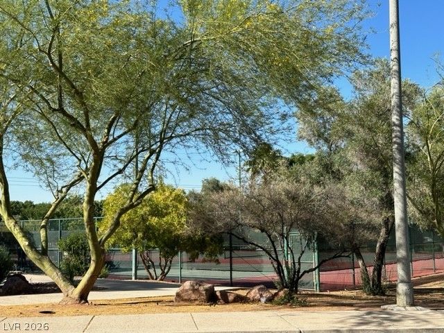 285 Spring Palms Street, Henderson, NV 89012