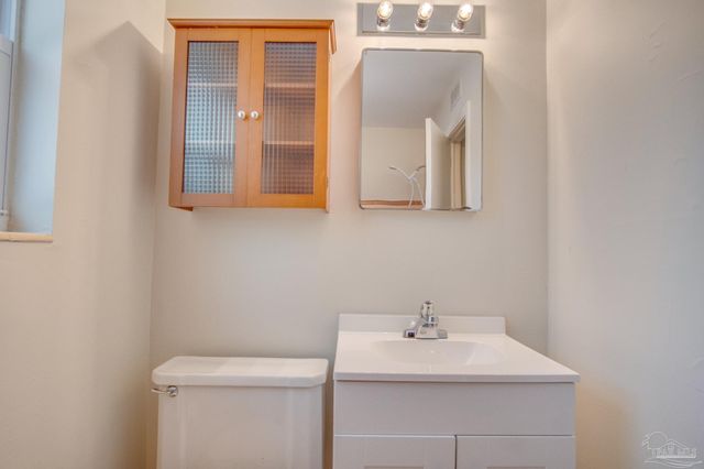 4977 Springhill Dr, Pensacola, FL 32503