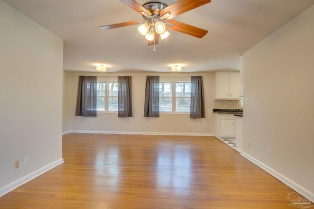 4977 Springhill Dr, Pensacola, FL 32503