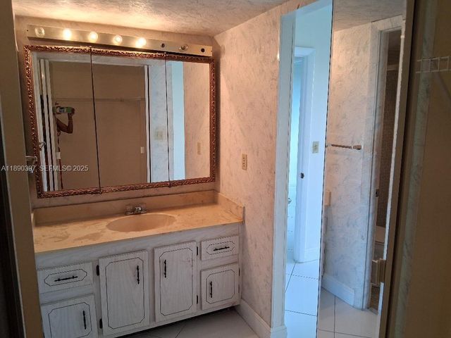 1300 St Charles Place 319, Pembroke Pines, FL 33026