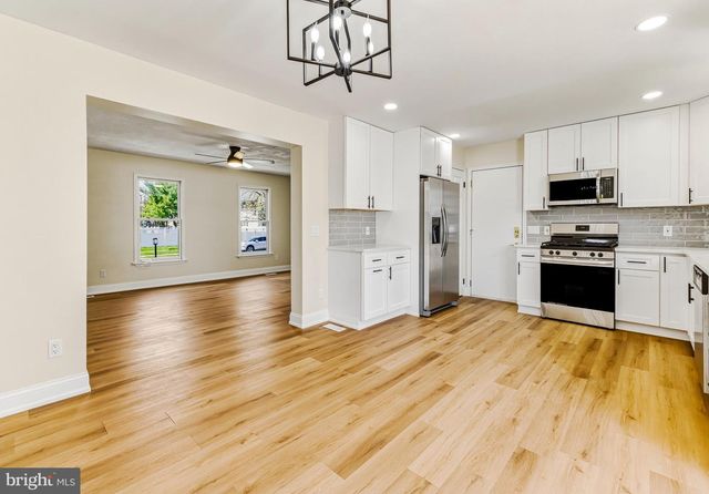 123 DESCHLER BLVD, Clayton, NJ 08312