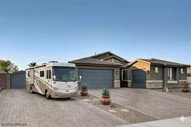 10430 West Amulet Ridge Court, Las Vegas, NV 89149