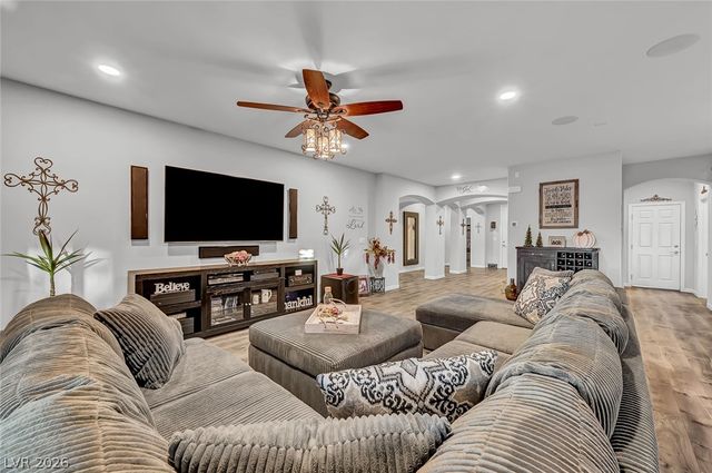 10430 West Amulet Ridge Court, Las Vegas, NV 89149