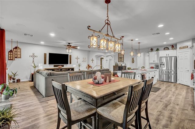 10430 West Amulet Ridge Court, Las Vegas, NV 89149