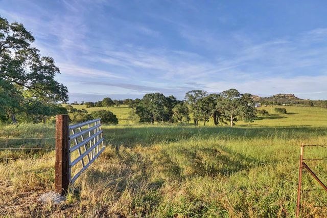 4875 Camanche Pkwy, Ione, CA 95640