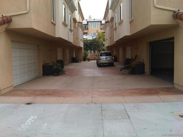 4052 1st Avenue, San Diego, CA 92037