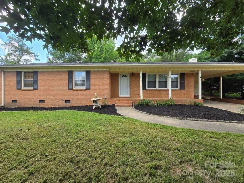 1579 S Oak Drive, Shelby, NC 28150