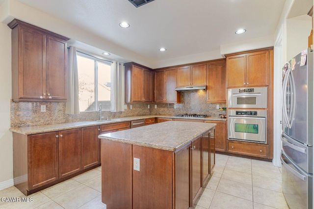 6059 Brentwood Avenue, Lancaster, CA 93536