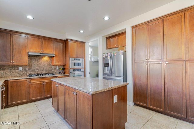 6059 Brentwood Avenue, Lancaster, CA 93536