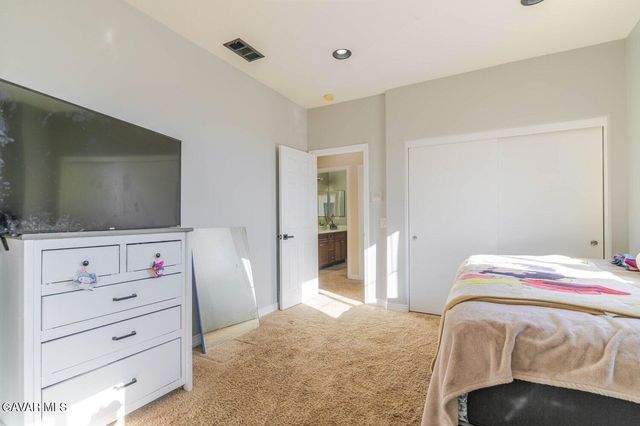 6059 Brentwood Avenue, Lancaster, CA 93536