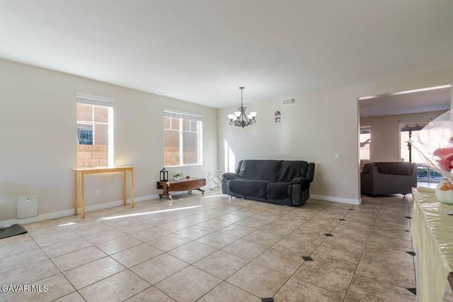 6059 Brentwood Avenue, Lancaster, CA 93536