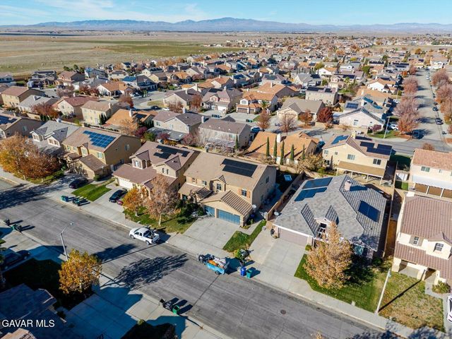 6059 Brentwood Avenue, Lancaster, CA 93536