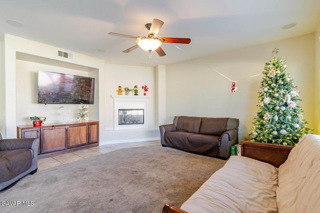 6059 Brentwood Avenue, Lancaster, CA 93536