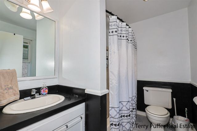 1006 Merritt Street, Grand Rapids, MI 49507