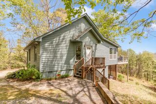 16 Oakview Lane, Saluda, NC 28773