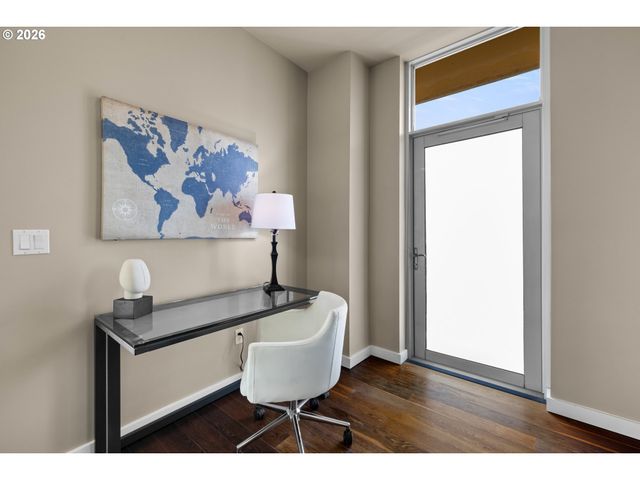 1930 S RIVER Dr W504, Portland, OR 97201
