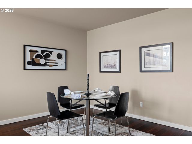 1930 S RIVER Dr W504, Portland, OR 97201