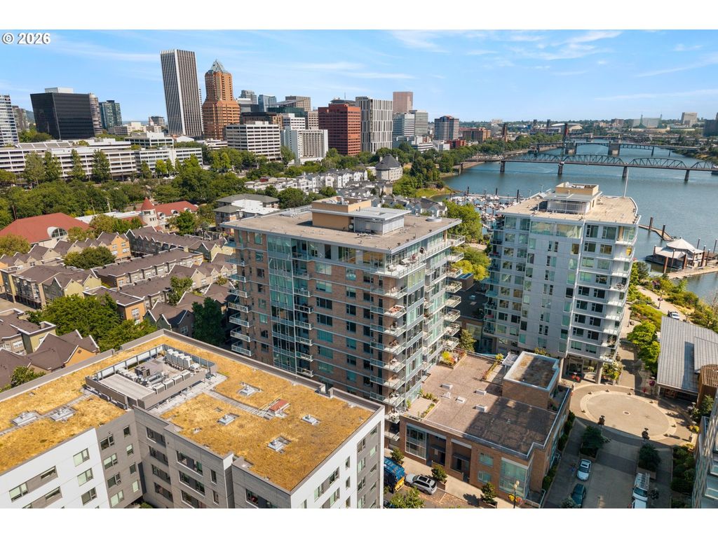 1930 S RIVER Dr W504, Portland, OR 97201