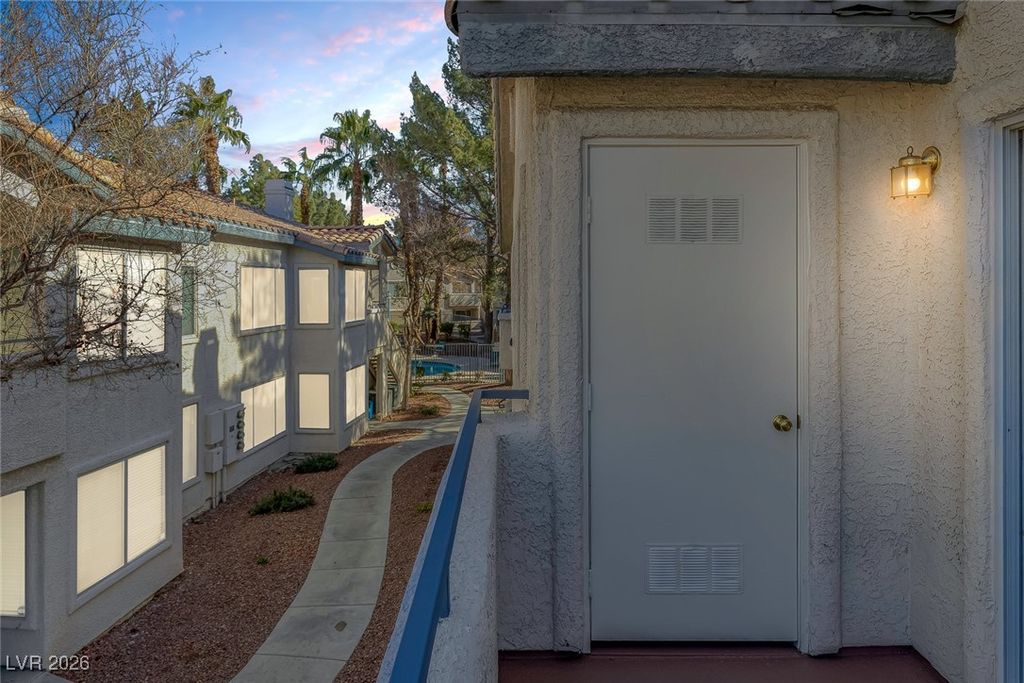 Image 17 of property listing at 5150 Mandalay Springs Drive 201, Las Vegas, NV 89120