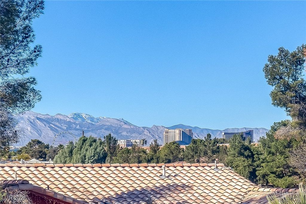 Image 21 of property listing at 5150 Mandalay Springs Drive 201, Las Vegas, NV 89120