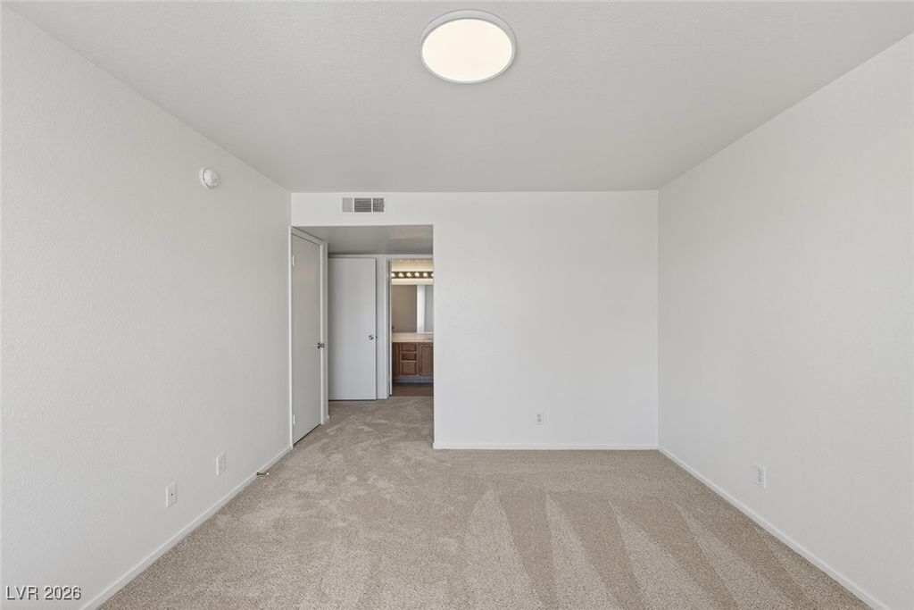 Image 22 of property listing at 5150 Mandalay Springs Drive 201, Las Vegas, NV 89120