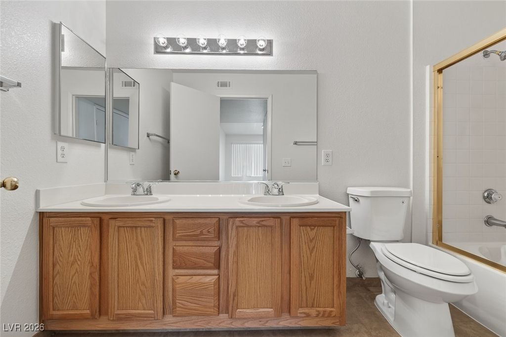 Image 25 of property listing at 5150 Mandalay Springs Drive 201, Las Vegas, NV 89120