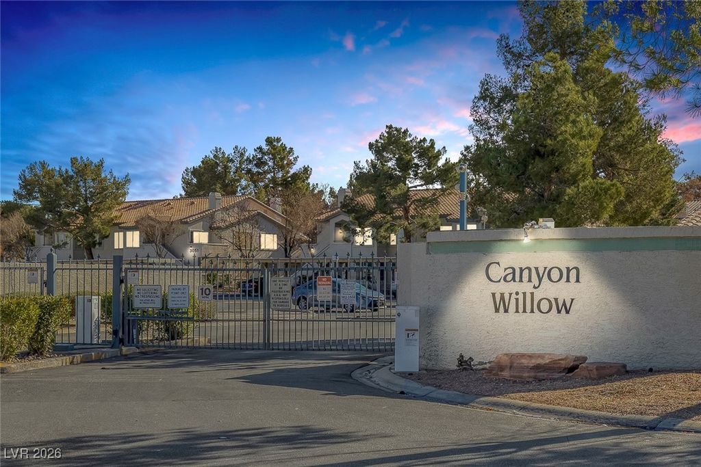 Image 33 of property listing at 5150 Mandalay Springs Drive 201, Las Vegas, NV 89120