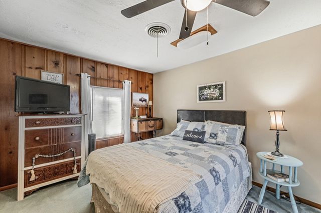 9523 W Fm 1644, Calvert, TX 77837