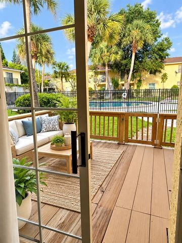 7501 GALLINETA ROAD 7501, Tampa, FL 33615