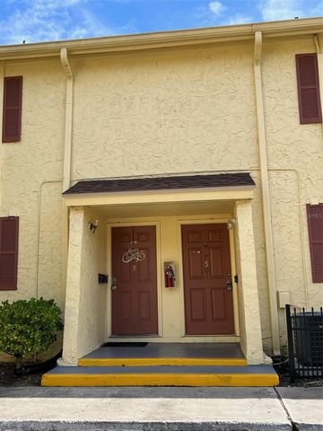 7501 GALLINETA ROAD 7501, Tampa, FL 33615