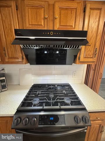 168 EDGE AVE, New Castle, DE 19720