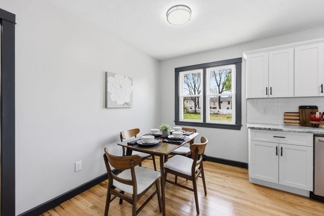 44 Frontenac St, Springfield, MA 01151