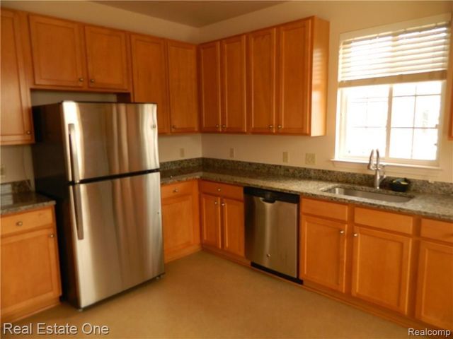 1079 Alameda Boulevard, Troy, MI 48085