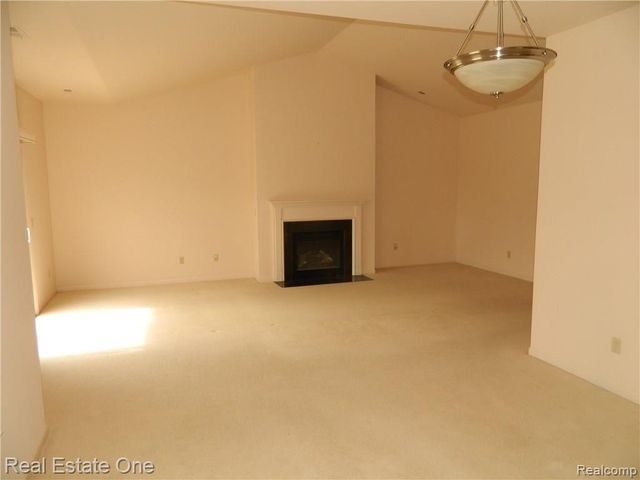 1079 Alameda Boulevard, Troy, MI 48085