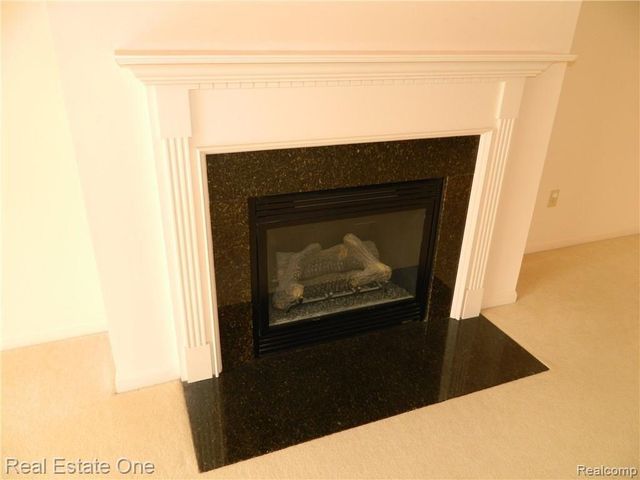 1079 Alameda Boulevard, Troy, MI 48085