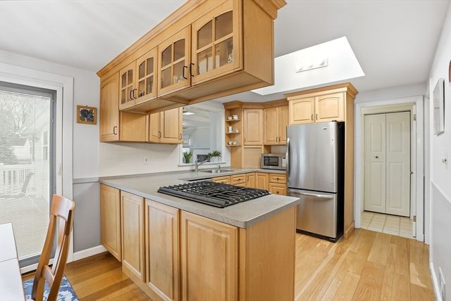 5 Progress St, Weymouth, MA 02188