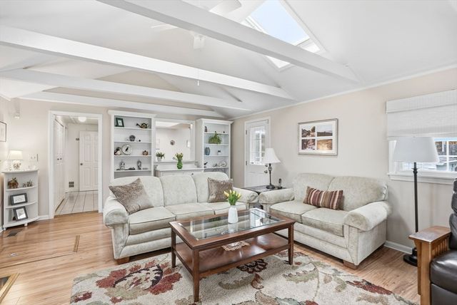 5 Progress St, Weymouth, MA 02188