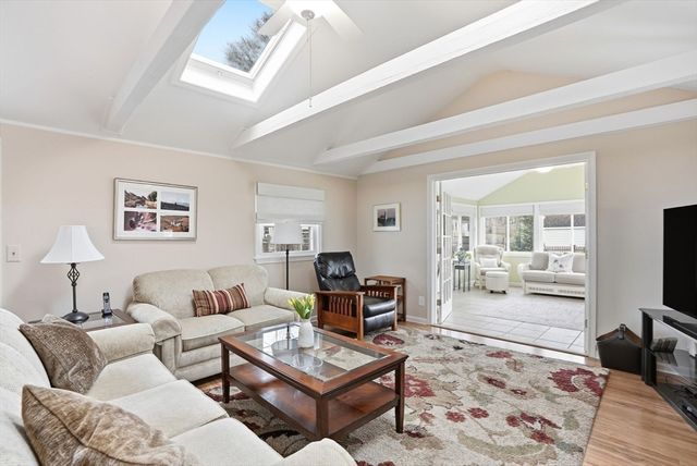 5 Progress St, Weymouth, MA 02188