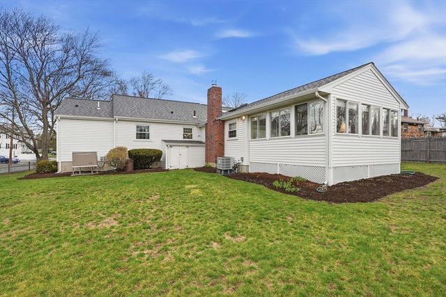 5 Progress St, Weymouth, MA 02188