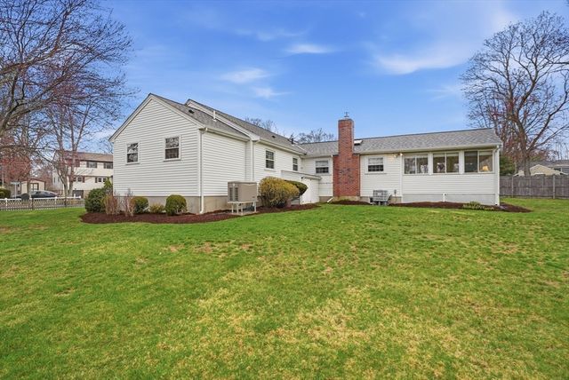 5 Progress St, Weymouth, MA 02188