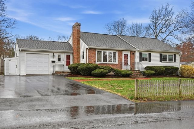 5 Progress St, Weymouth, MA 02188