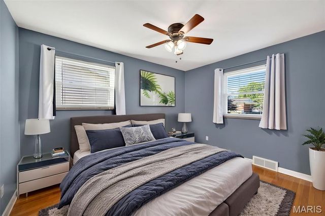 4019 Greenmeadows Drive, St Louis, MO 63123