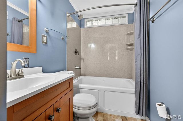 4019 Greenmeadows Drive, St Louis, MO 63123