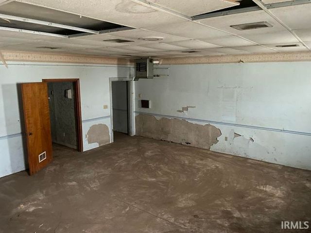 106 S Smith Street, Boswell, IN 47921