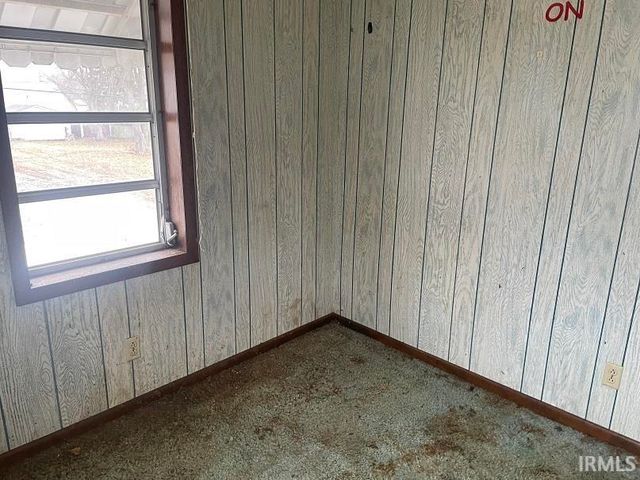 106 S Smith Street, Boswell, IN 47921