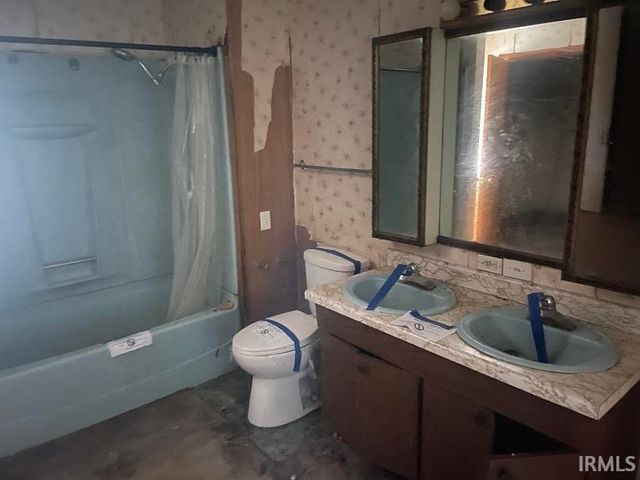 106 S Smith Street, Boswell, IN 47921